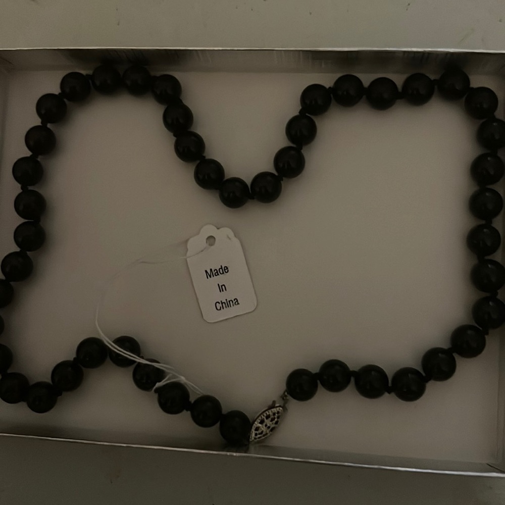 Black Pearl necklace
